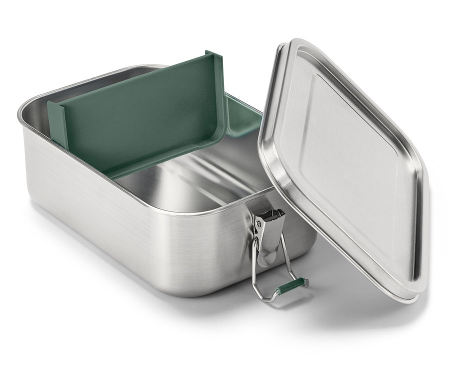 Geöffnete Edelstahl-Lunchbox mit grünem Teiler und Deckel.