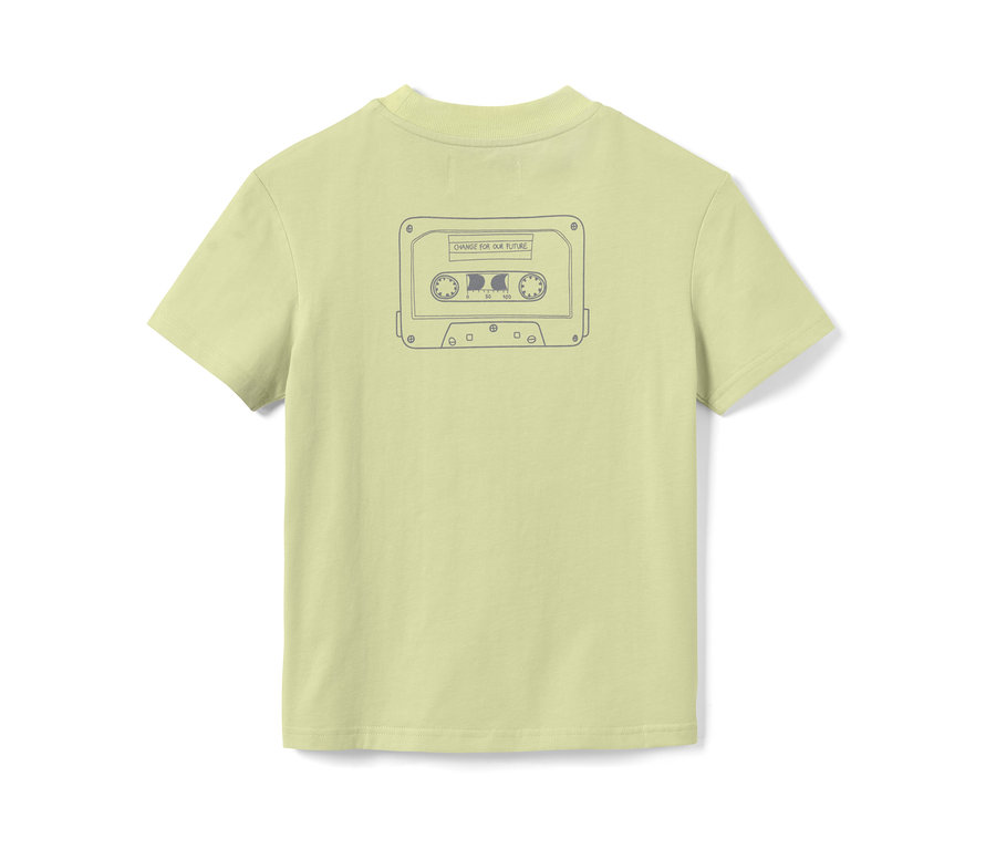 Rückansicht eines hellgrünen Kinder-Oversized-T-Shirts mit Kassettenaufdruck.