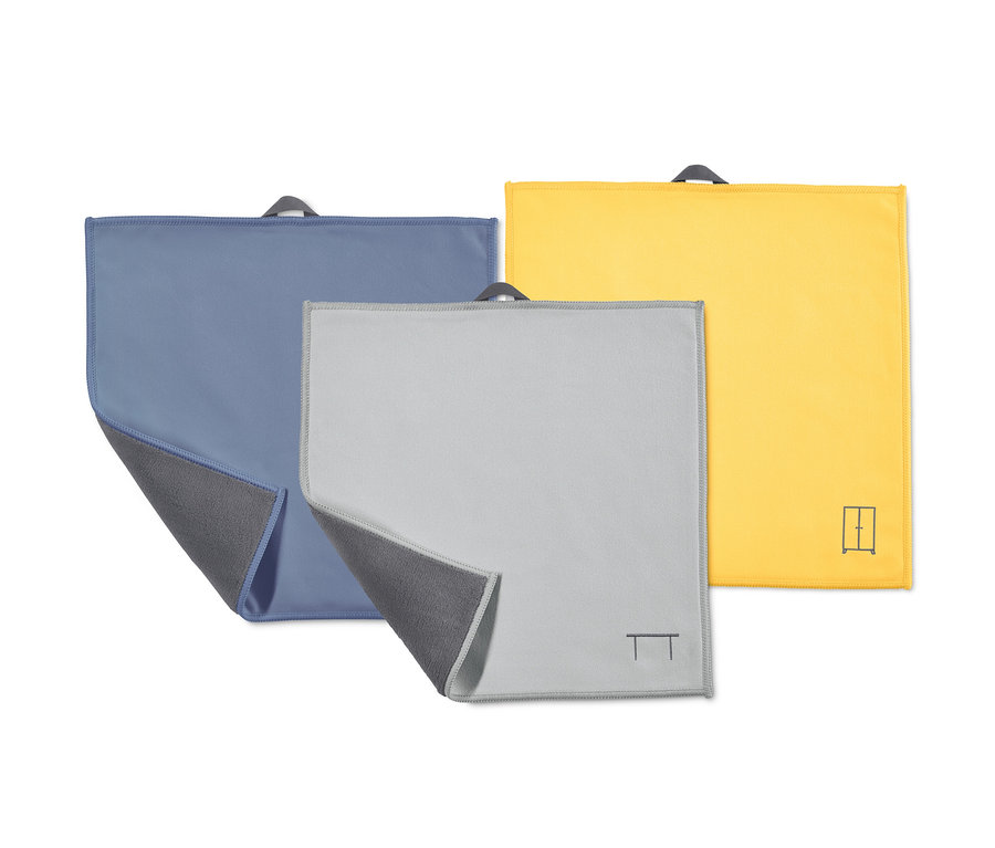 Premium-Reinigungstuch-Set: Blaues, graues und gelbes Tuch mit Aufhängelaschen.