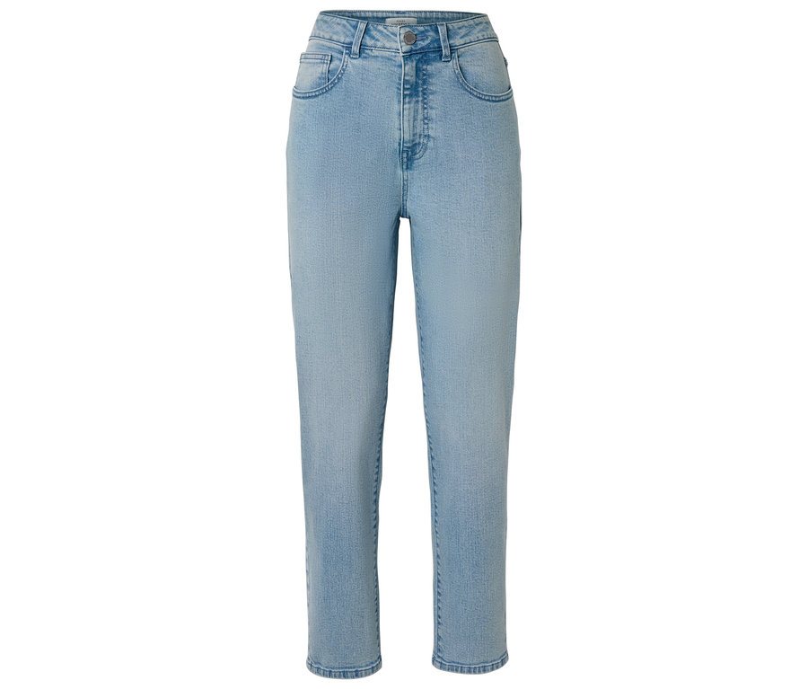 Hellblaue Jeanshose im geraden Stil, isoliert auf weißem Hintergrund.