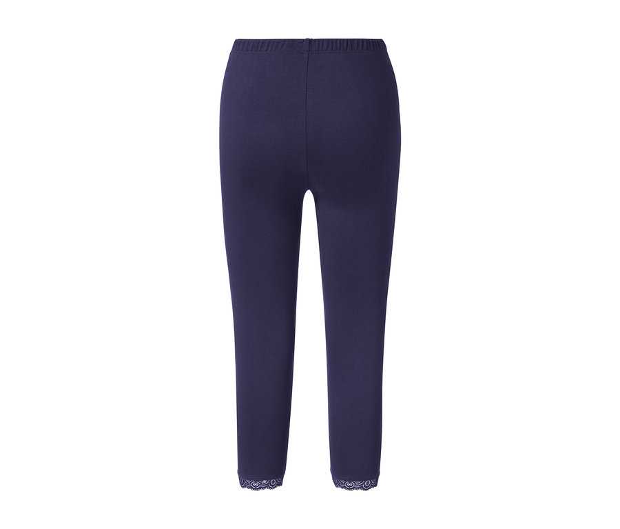Dunkelblaue 3/4-Leggings mit Spitzenborte.
