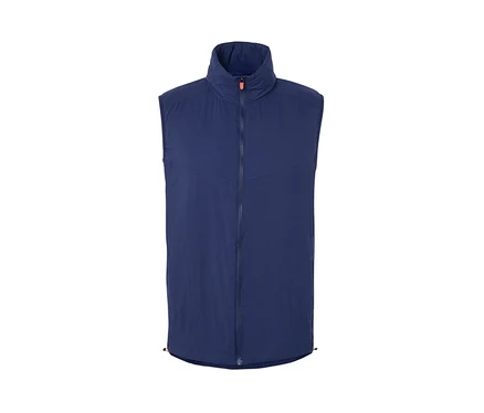Blaue Funktionsweste »packable« mit orangem Reißverschluss.