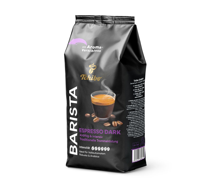 Eine Packung Tchibo Barista Espresso Dark Kaffee mit einem Bild einer Tasse Kaffee und Kaffeebohnen.