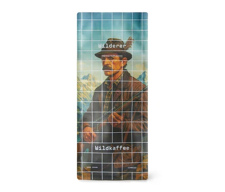 Packung Wildkaffee - Wilderer Espresso mit Abbildung eines Mannes mit Gewehr vor Berglandschaft.
