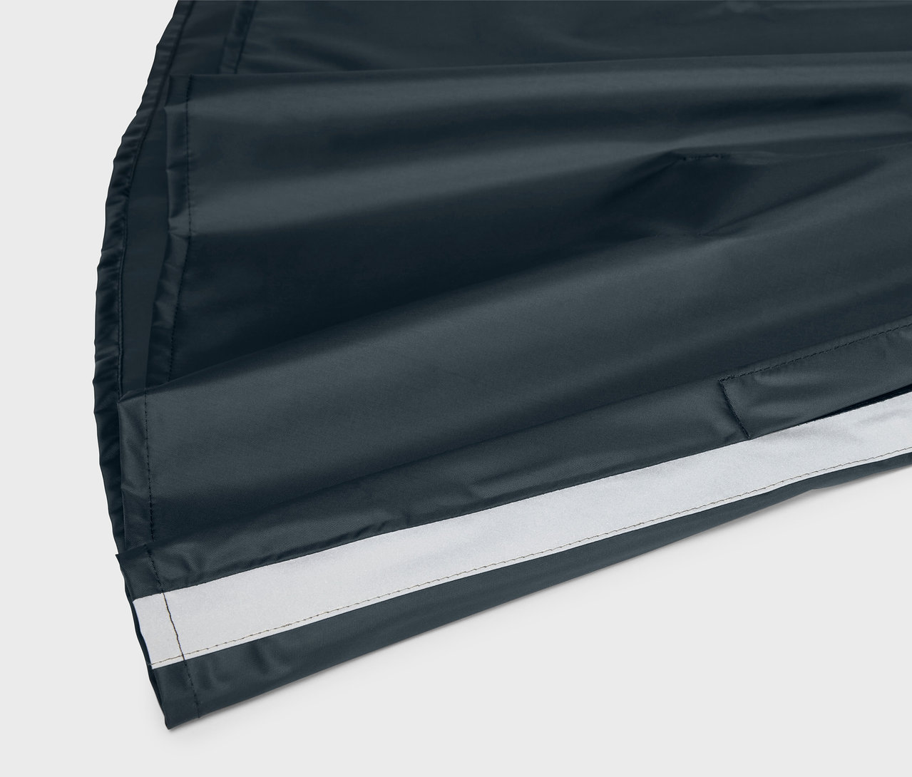 Blauer Kinder-Regenponcho.