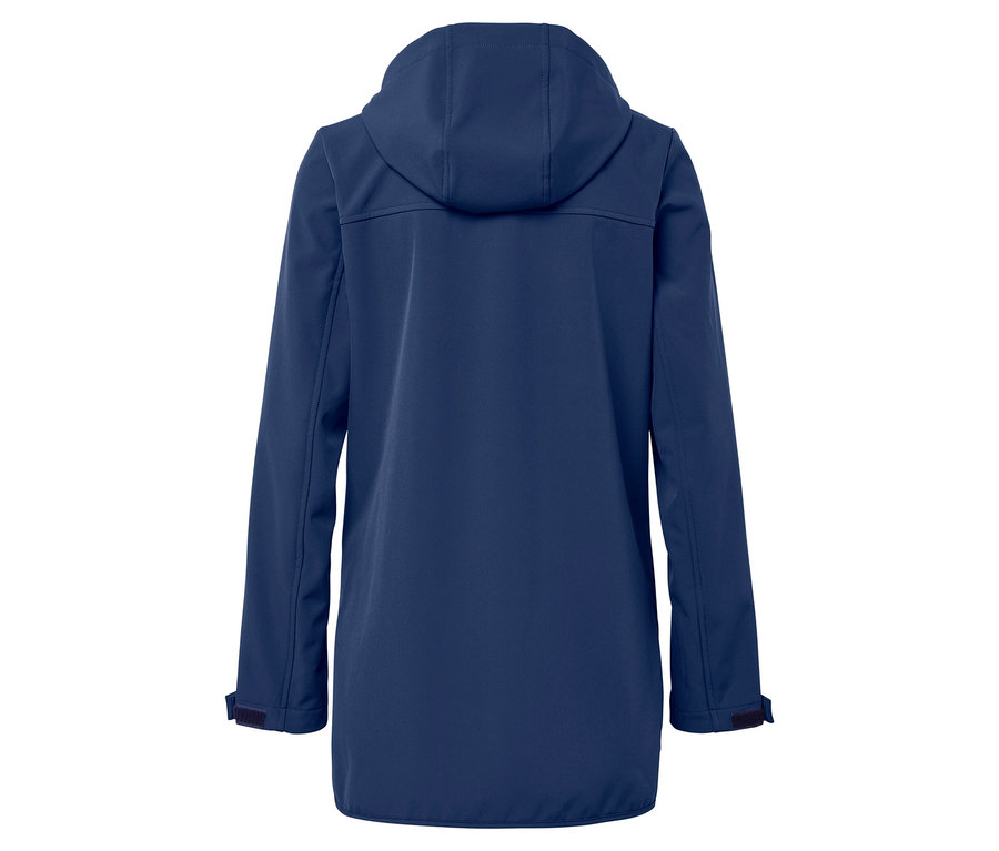 Rückansicht einer dunkelblauen Softshelljacke mit Kapuze.