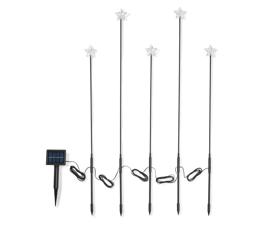 Fünf schwarze Solarleuchten in Sternform, die mit einem Kabel verbunden sind.