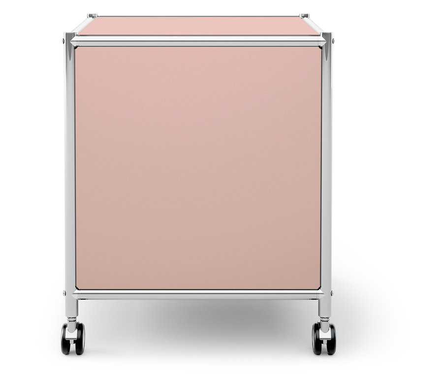 Rosa Container mit silbernem Rahmen und Rollen.