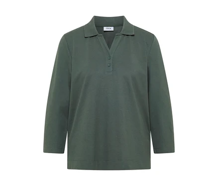Grünes CECIL 3/4-Poloshirt mit klassischem Kragen und zwei Knöpfen am V-Ausschnitt.