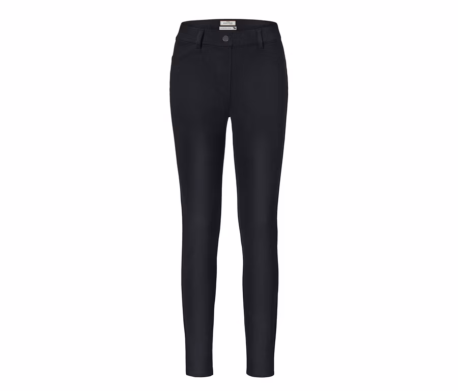Schwarze Jeggings.