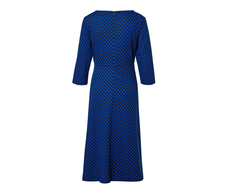 Blaues Jerseykleid mit Aufdruck.