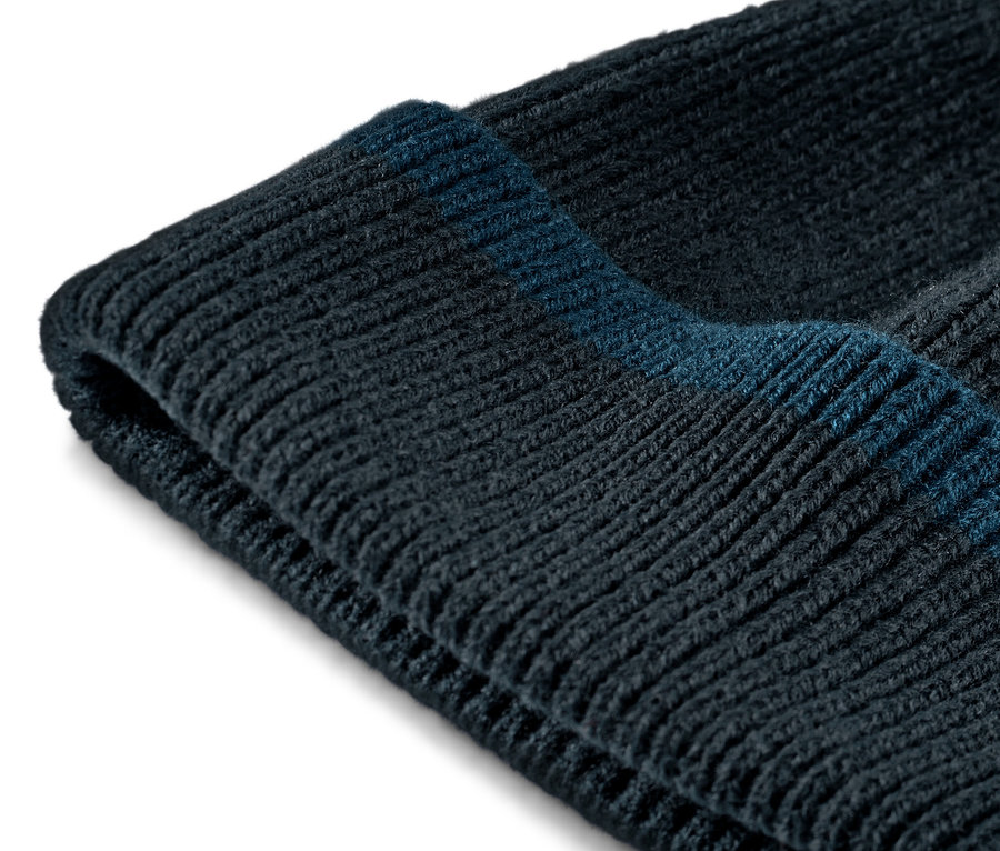 Detailaufnahme einer Strickmütze.