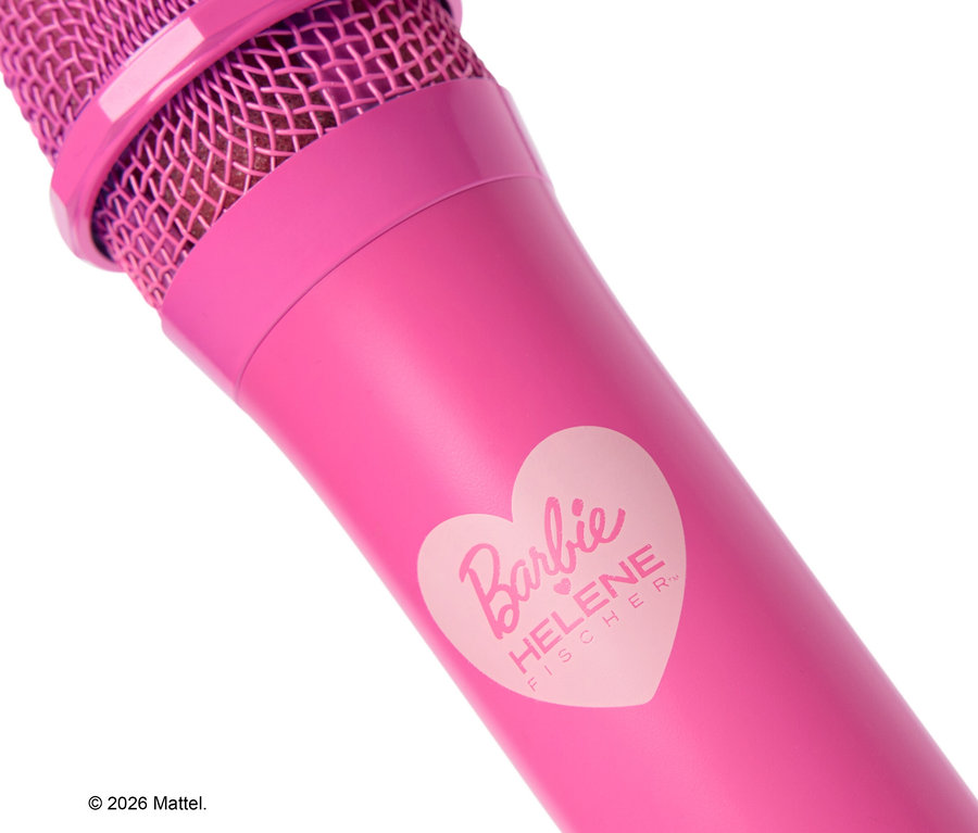 Nahaufnahme eines pinkfarbenen Mikrofons mit dem Barbie Helene Fischer Logo auf weißem Hintergrund.