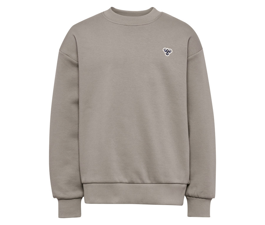 Brauner hummel® Sweater HMLJR Loose Crew Neck Bee mit kleinem Logo auf der Brust.