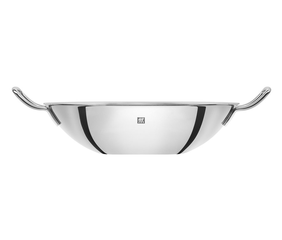 Ein ZWILLING® Plus Wok aus Edelstahl mit zwei Griffen.