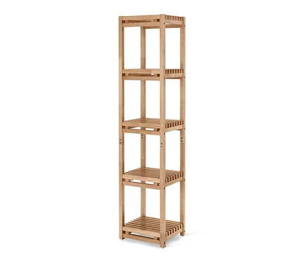 Ein schmales Standregal aus hellem Holz mit vier Regalböden.