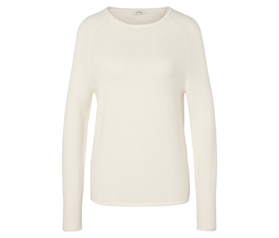 Cremefarbener, langärmliger Pullover.