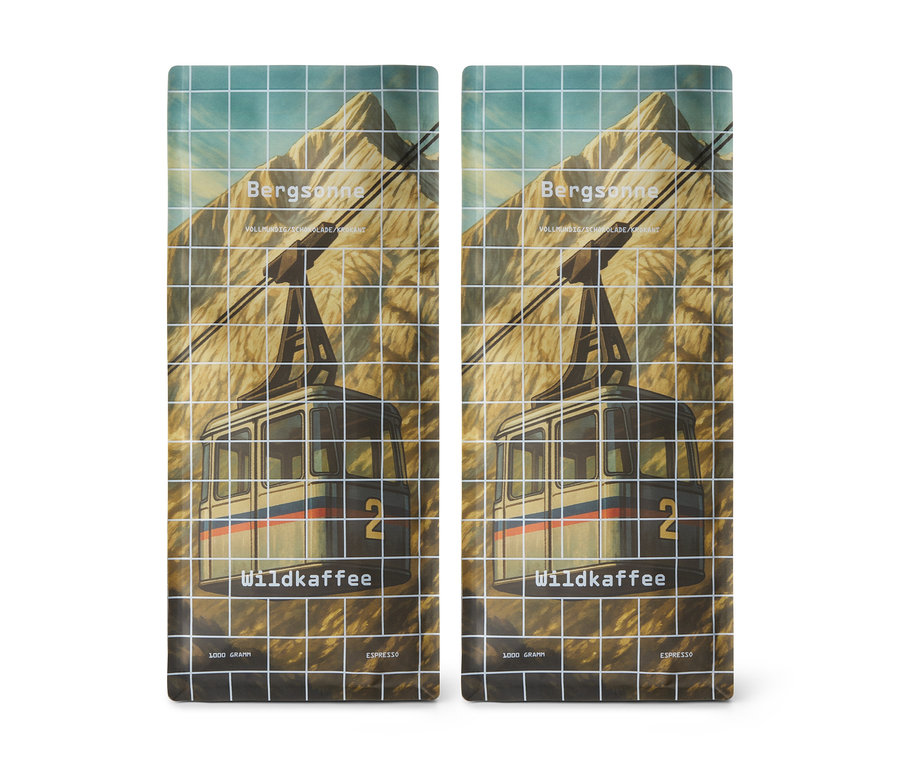 Zwei Packungen Wildkaffee - Bergsonne Espresso - 2x1 kg Ganze Bohne mit Gondel-Motiv.