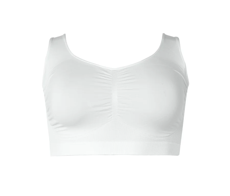 Weißes, trägerloses Bustier mit V-Ausschnitt und geraffter Mitte vor weißem Hintergrund.