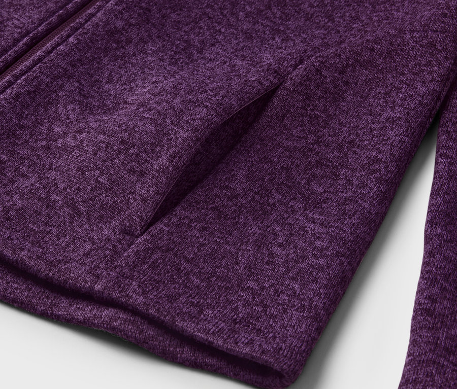 Detailansicht einer Da.Strickfleece-Jacke, pflaume/lavendel.