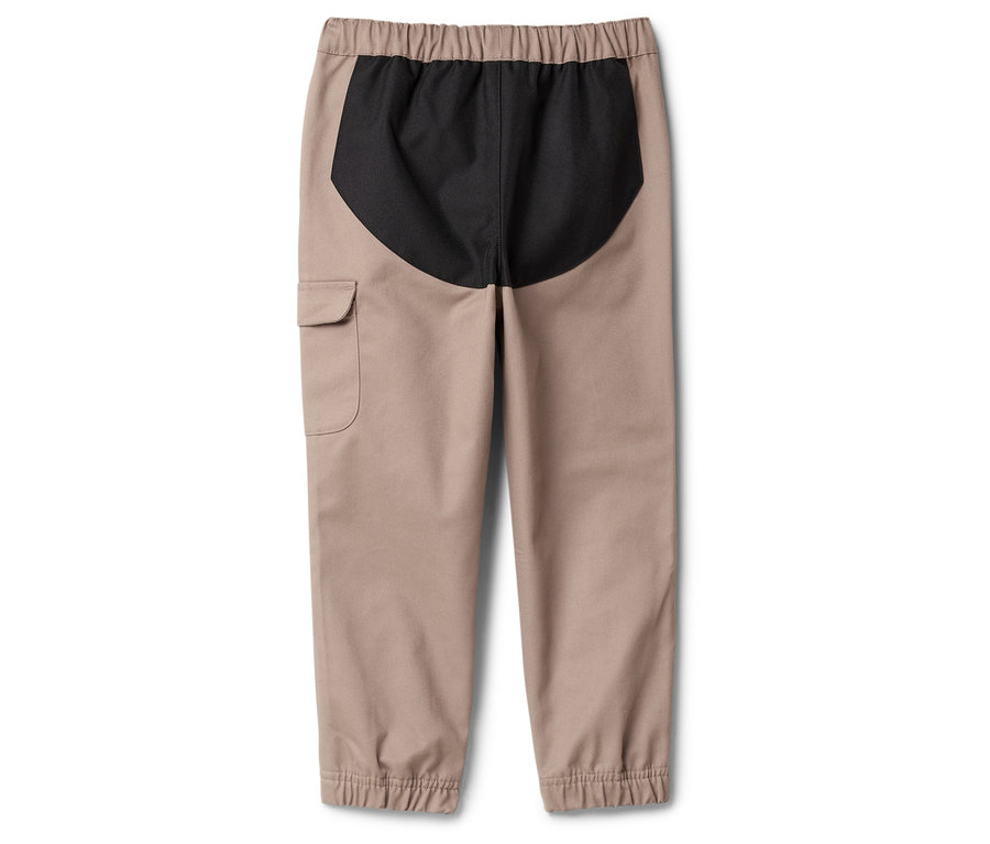 Beige Hose mit Gummibund und schwarzem Einsatz hinten.