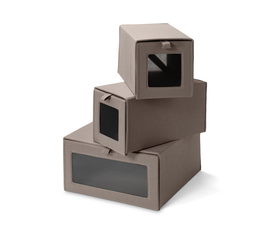 Ein Stapel Ordnungsboxen-Set mit Sichtfenster.