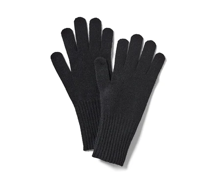 Schwarze Strickhandschuhe mit Wolle liegen auf einem weißen Hintergrund.