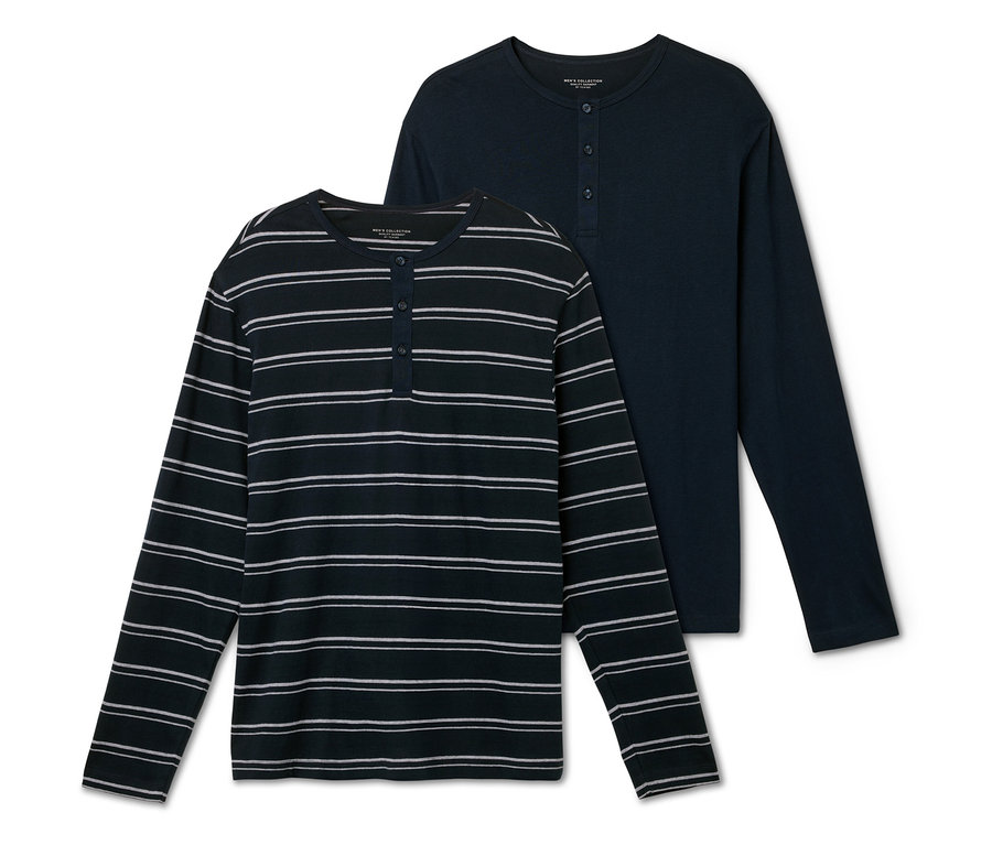 Zwei Herren Langarmshirts. Eines ist dunkelblau mit weißen Streifen, das andere ist einfarbig dunkelblau.