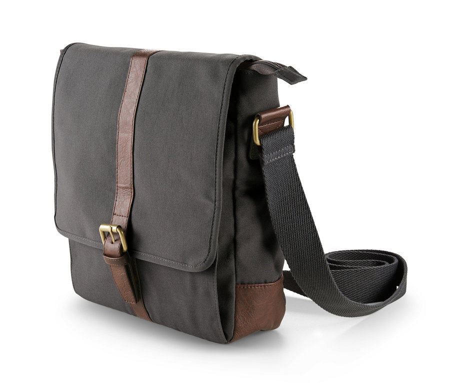 Graue Crossbag mit braunen Lederakzenten.