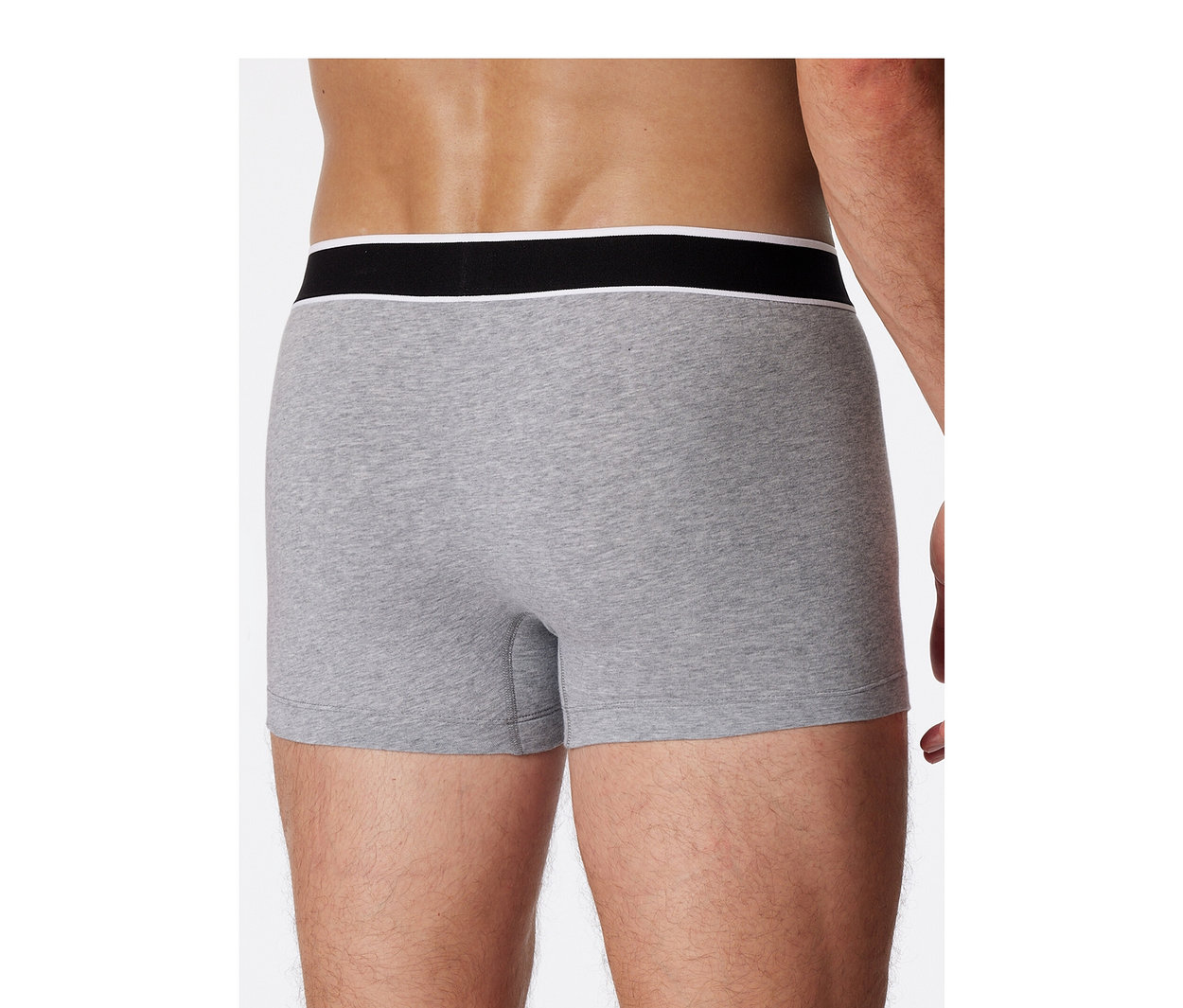 Rückenansicht einer Person in grau melierten SCHIESSER Shorts mit schwarz-weißem Bund.