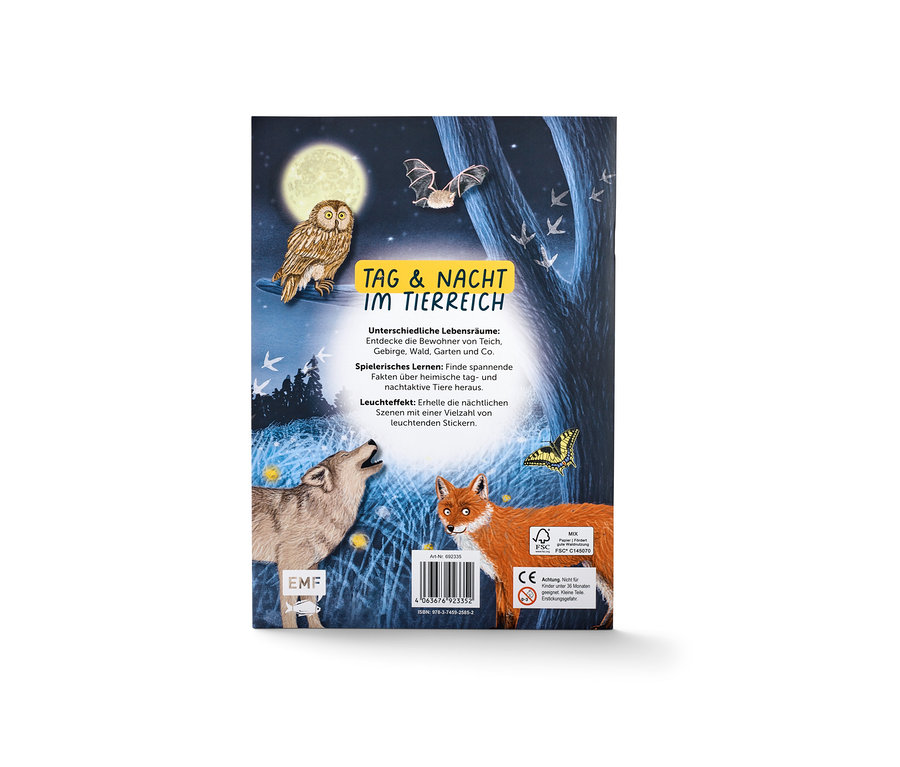 Cover des Stickerbuchs »Meine wilde Stickerwelt – heimische Tiere« mit nächtlicher Tierszene.