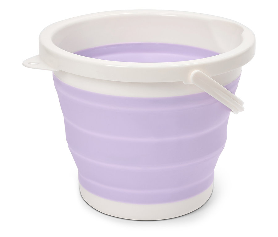 Ein lila, zusammenklappbarer Eimer mit weißem Rand und Griff.