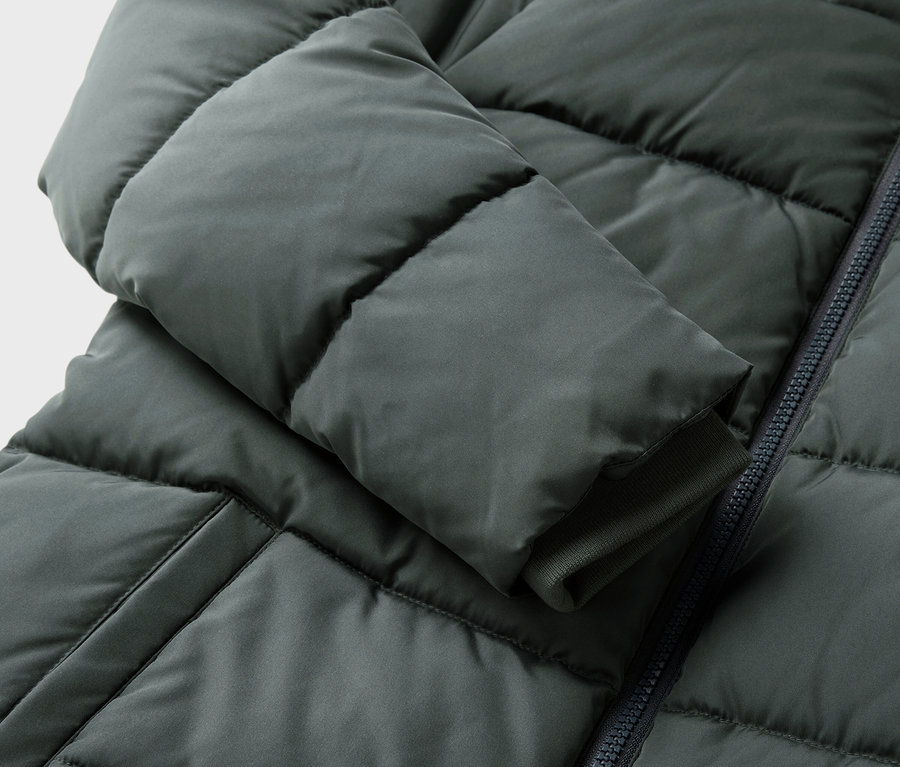 Detailaufnahme einer Kinder-Thermojacke.