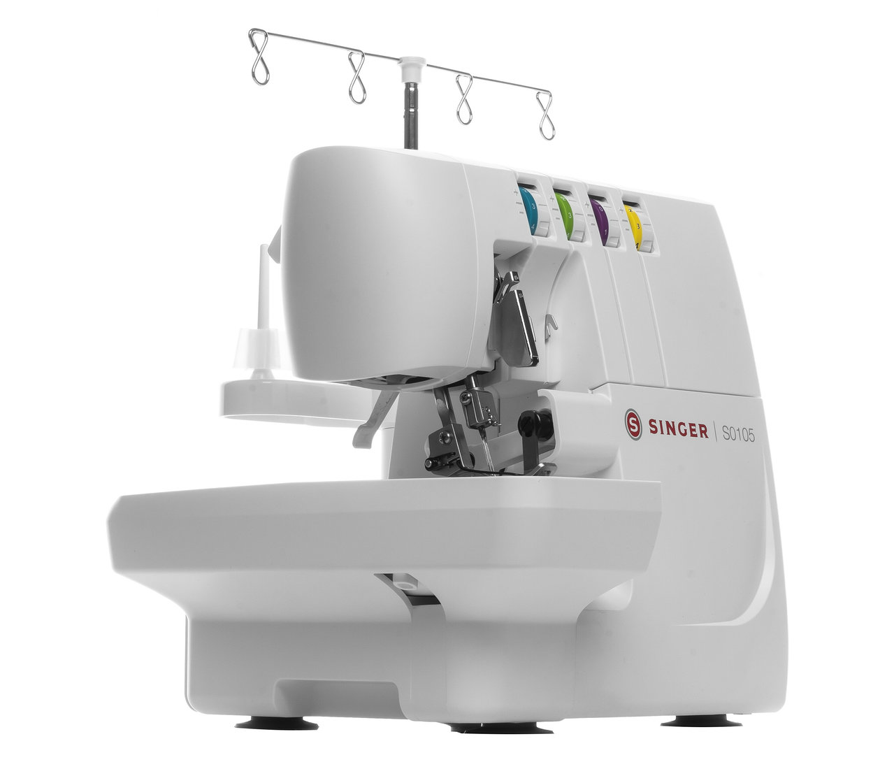 Detailaufnahme der weißen Singer Overlock-Nähmaschine »S0105«.