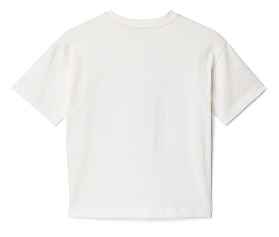 Nahaufnahme eines weißen T-Shirts.
