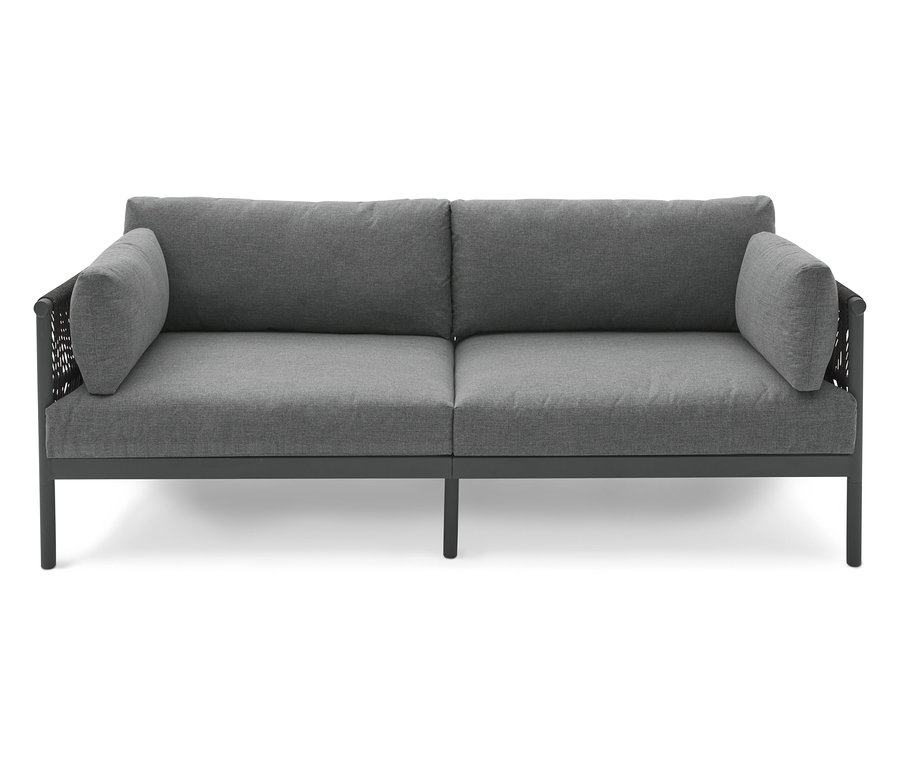 Graues Sofa mit dunklem Gestell und zwei Sitzkissen und zwei Armlehnen.