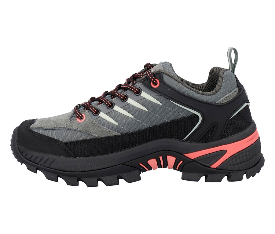 Grauer und schwarzer Wanderschuh mit orangefarbenen Schnürsenkeln.