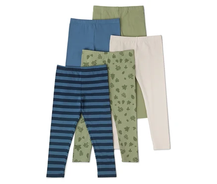 Fünf Leggings in Blau gestreift, Blau, Oliv, Beige und Oliv mit Blattmuster liegen übereinander.