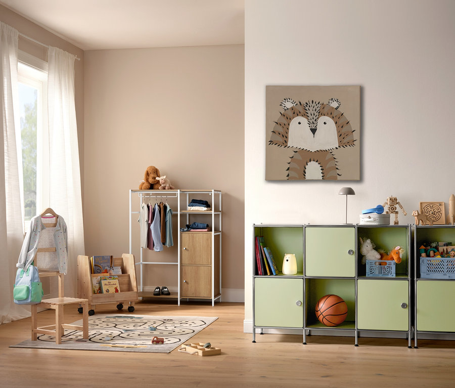 Kinderzimmer mit Kinderteppich COCOON »Städte«, 120 x 170 cm, Regal und Spielsachen.