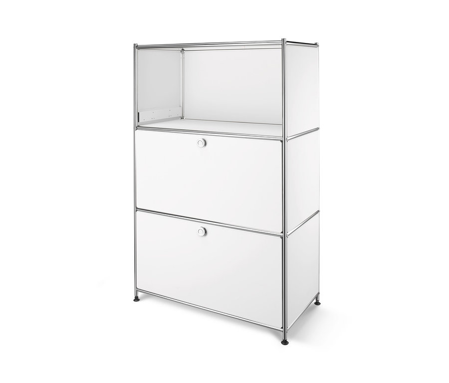 Weißes Metallregal mit zwei versetzbaren Klappenfächern.