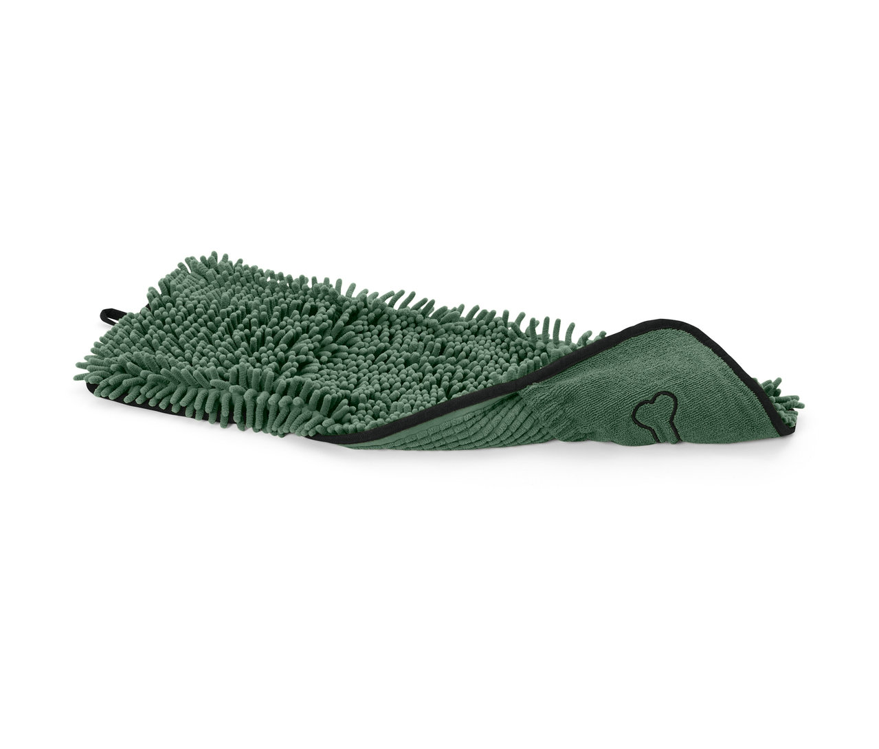 Grünes Hundehandtuch mit Eingriffen.