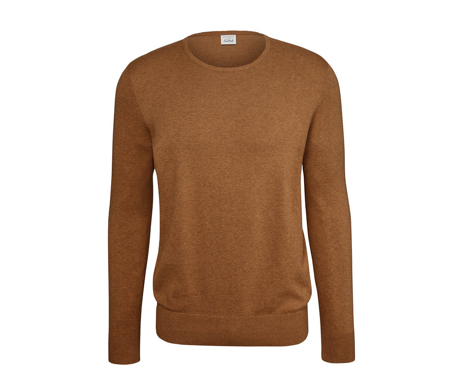 Brauner Pullover mit Rundhalsausschnitt.