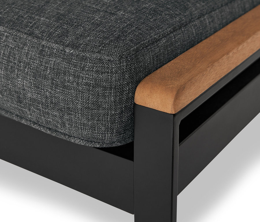 Detailaufnahme einer »Elin« Dining-Lounge-Ecke mit Premium-Komfort-Kissen und braunem Rahmen.