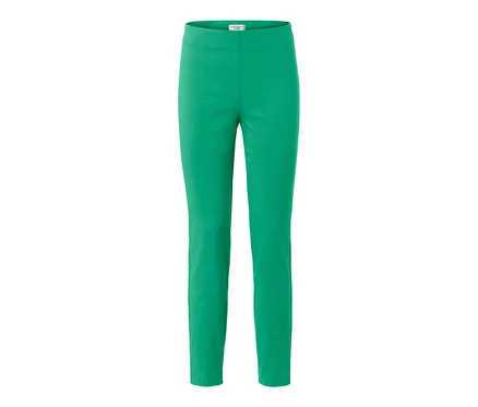 Grüne Stretchhose.