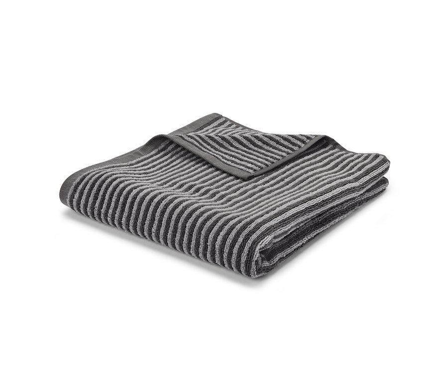 Gefaltetes hochwertiges Badetuch, grau.
