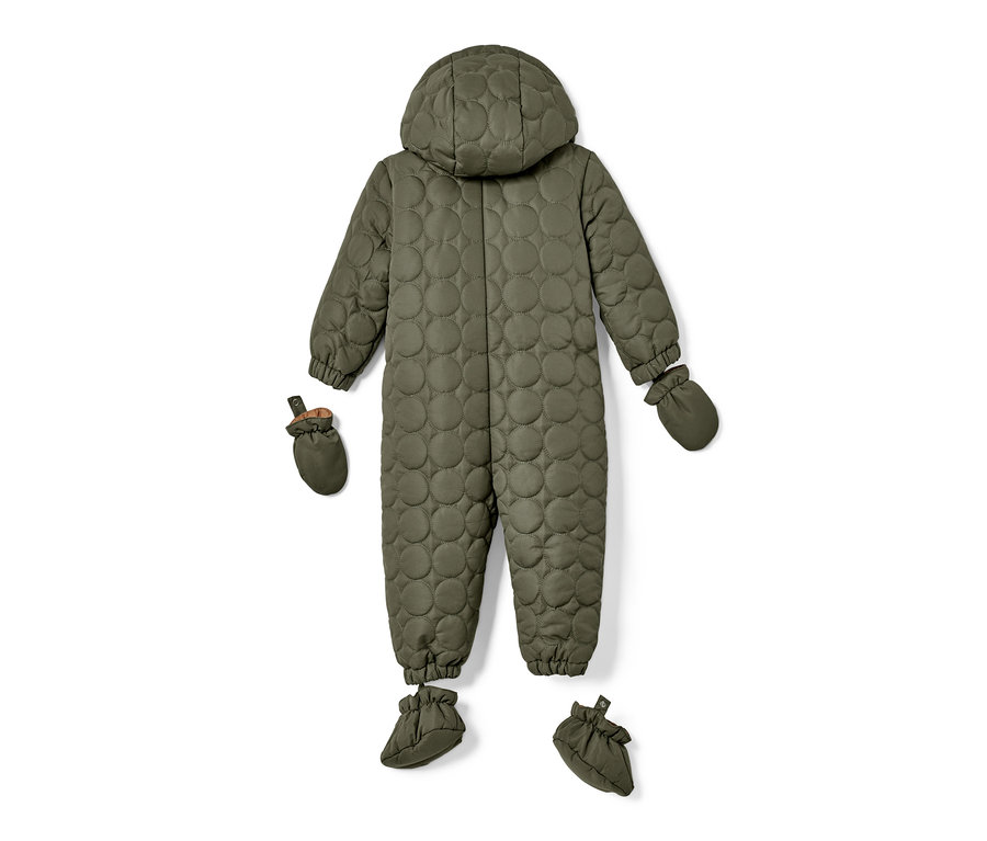 Ein olivgrüner Baby-Winteroverall mit Kapuze, Handschuhen und Füsslingen.