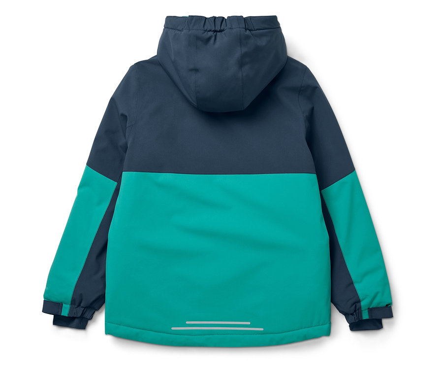 Rückansicht einer blau-grünen Jacke mit Kapuze.