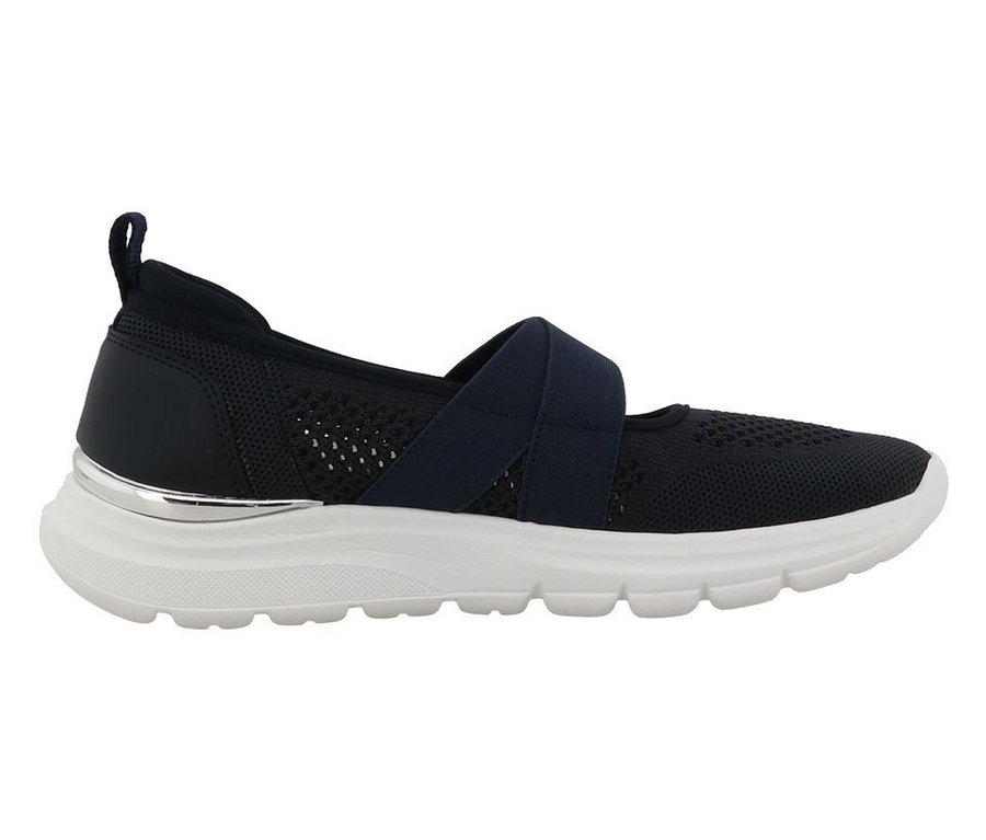 Dunkelblauer Romika Slipper mit Netz-Obermaterial, elastischem Riemen und weißer Sohle mit silbernem Detail an der Ferse.