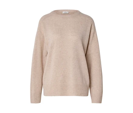 Beiger Feinstrickpullover mit Rundhalsausschnitt, langen Ärmeln, Rippbündchen und „MYSTYLE“-Etikett.