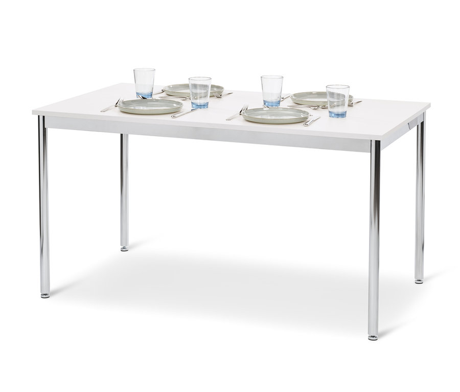 Gedeckter Tisch Metall »CN3«, ca. 140 x 80 cm mit vier Tellern und Gläsern.